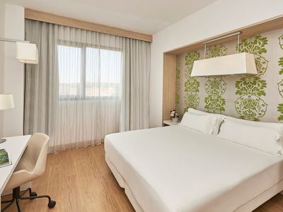 Endless Summer — Up to 25% Off + €150 Resort Credit