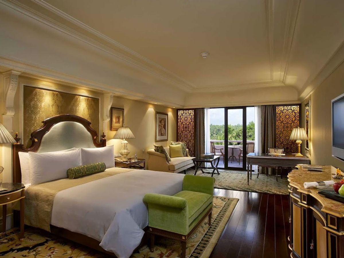 The Leela Palace Bengaluru photo 2