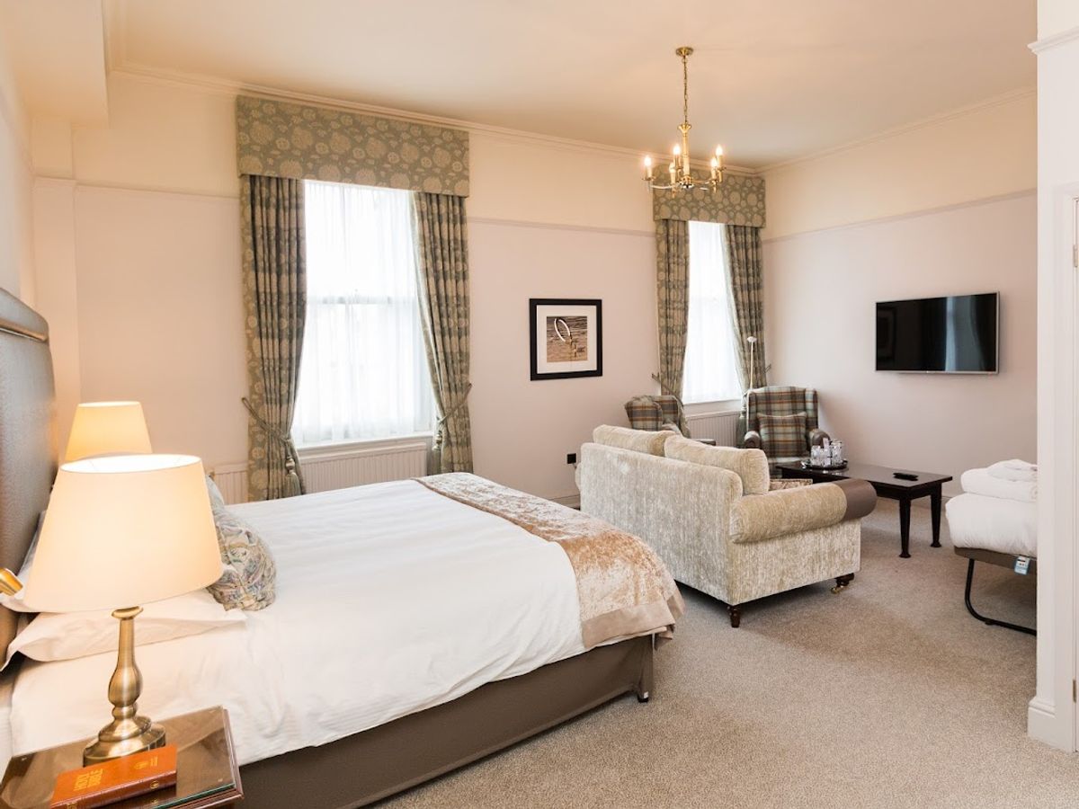 Macdonald Hotels & Resorts Old England photo 2