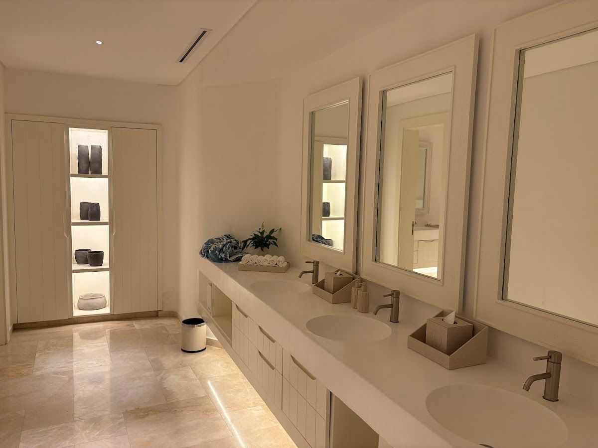 Santorini Retreat photo 4