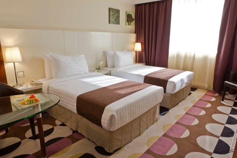 Kingsgate Hotel Abu Dhabi by Millennium photo 3