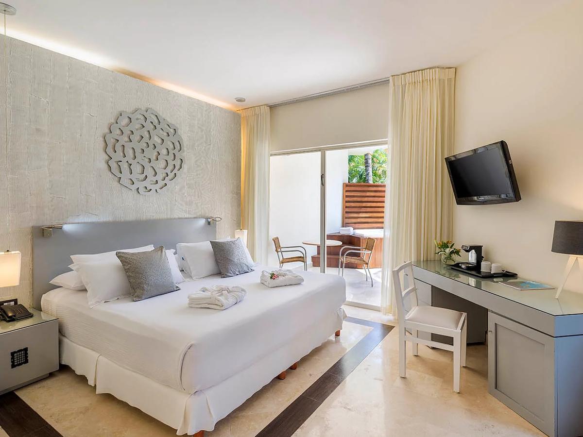 Ocean Maya Royale Hotel photo 2