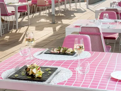 Endless Summer — Up to 25% Off + €150 Resort Credit