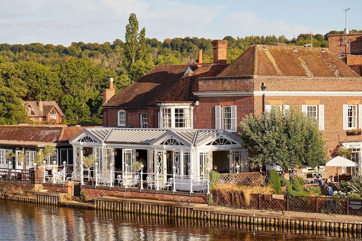 Macdonald Hotels & Resorts Compleat Angler