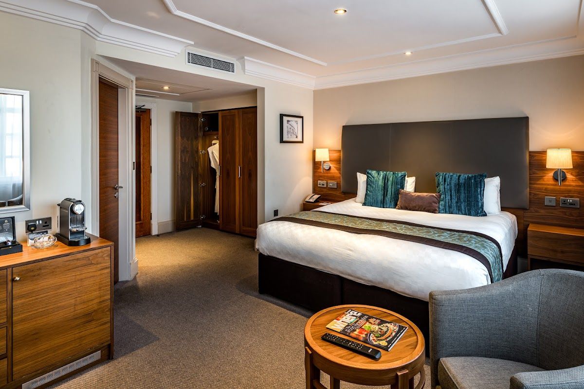 The Marble Arch Hotel photo 2