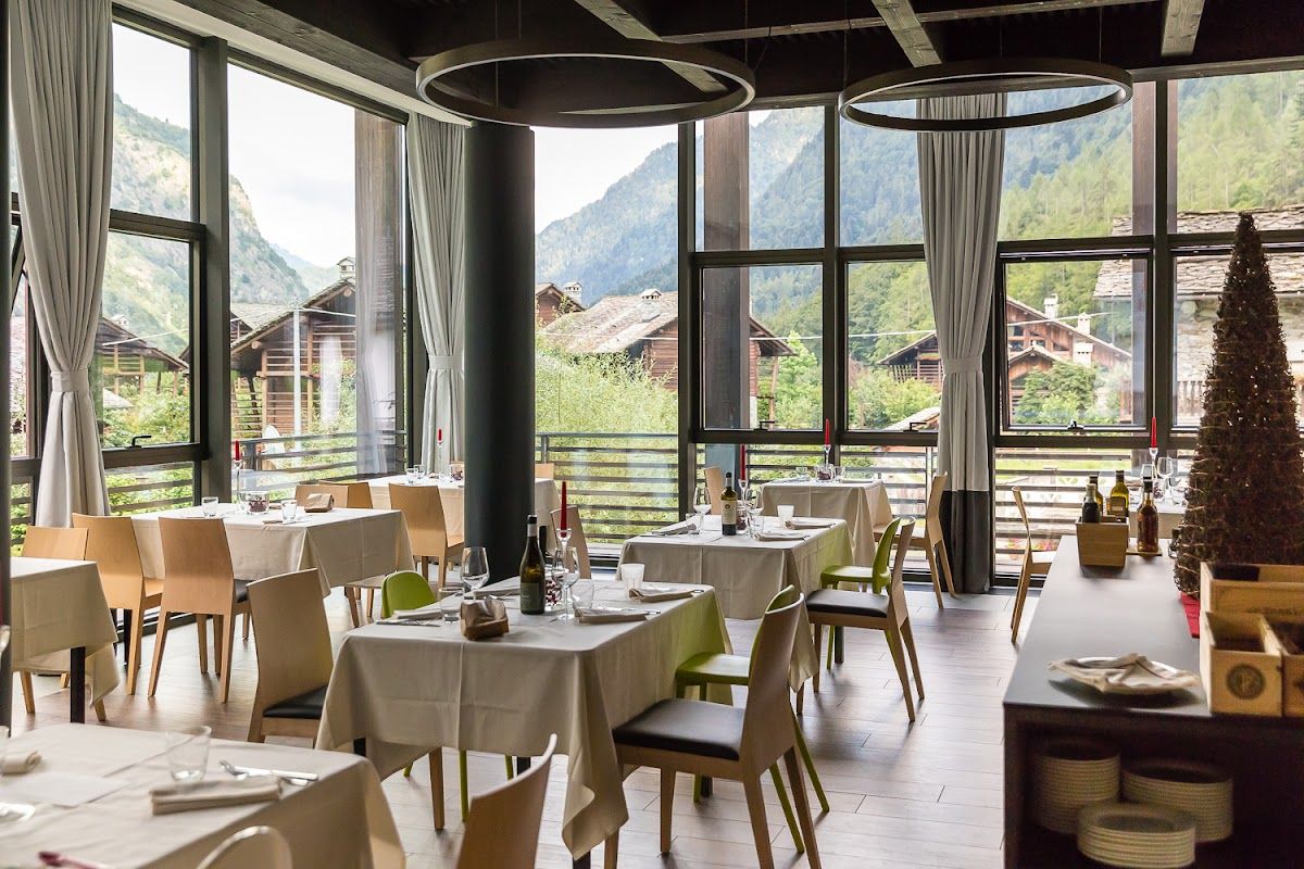 NH Collection Alagna Mirtillo Rosso photo 5