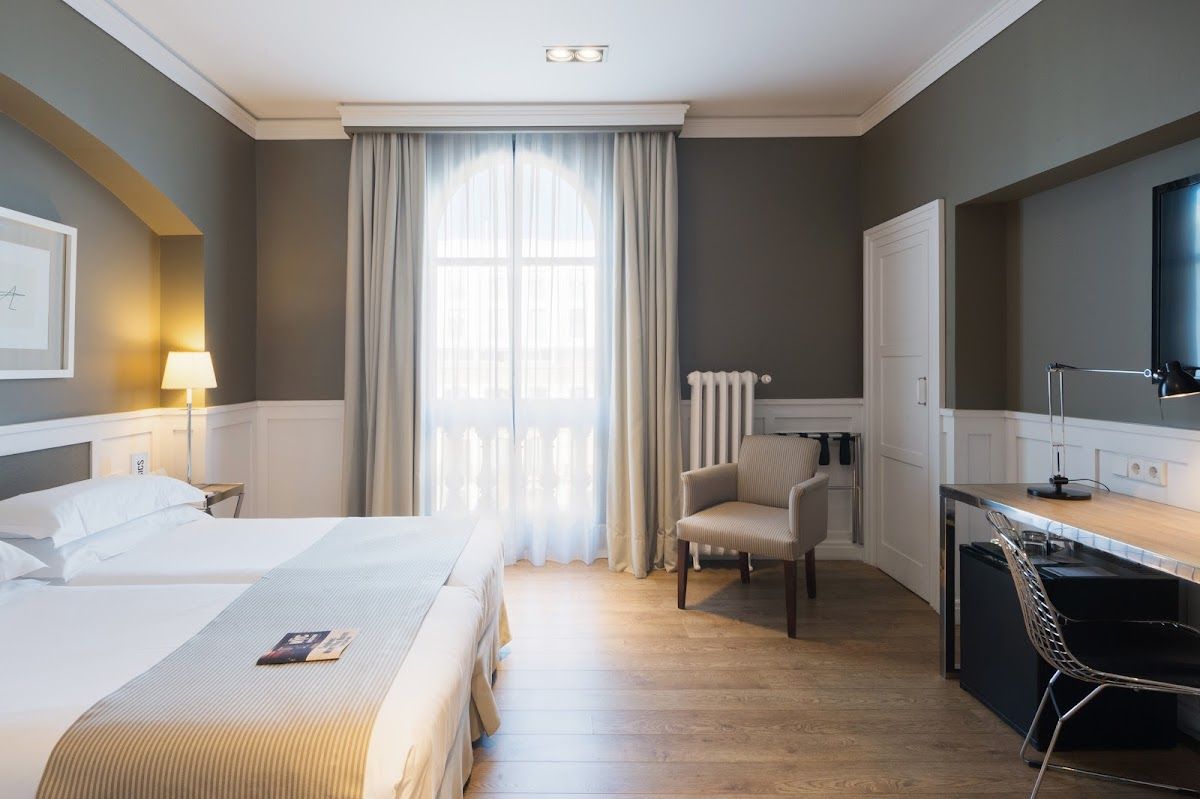 Hotel Granvía photo 2