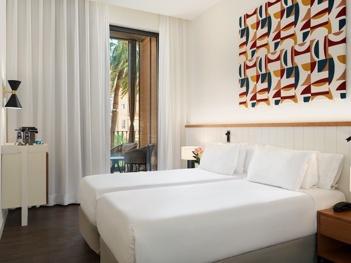 H10 Urquinaona Plaza Hotel photo 6