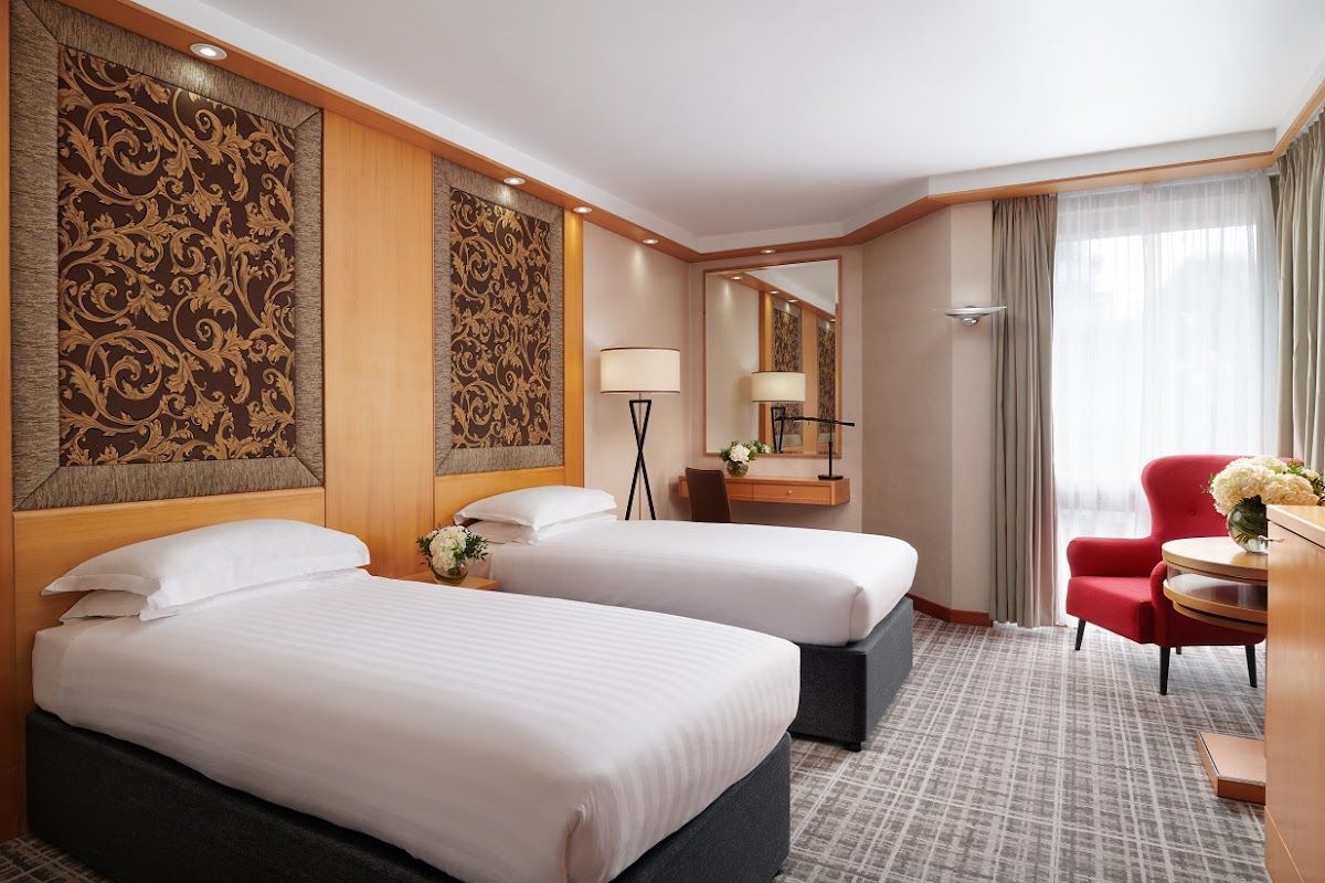 Millennium Gloucester Hotel London Kensington photo 2