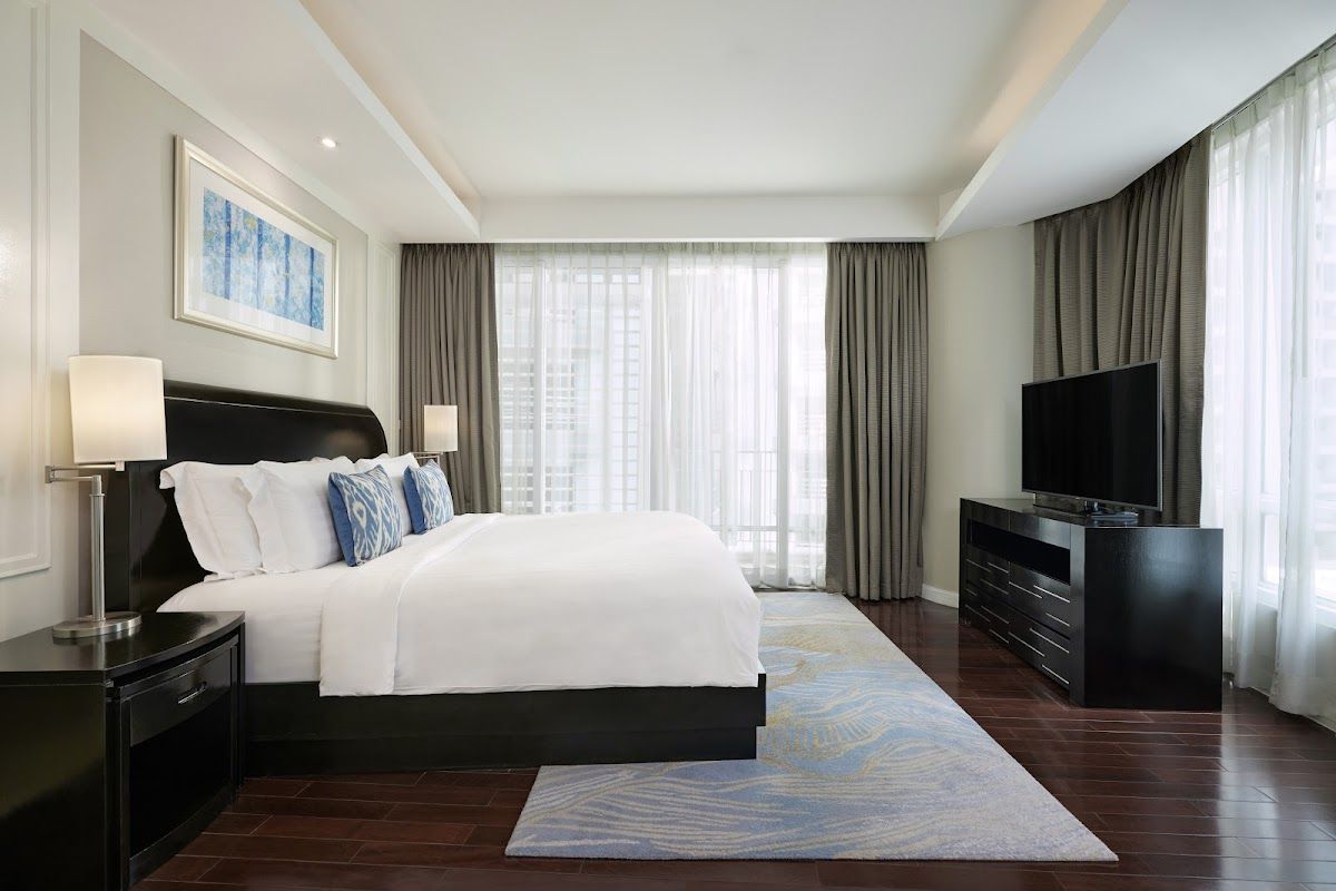 Dusit Suites Ratchadamri, Bangkok photo 2