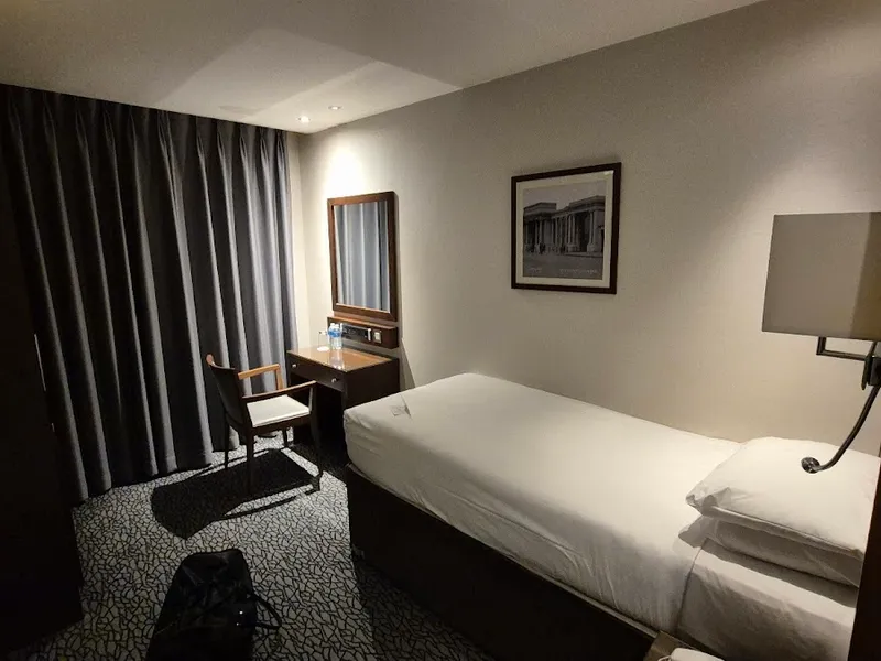 Park Grand Heathrow photo 2