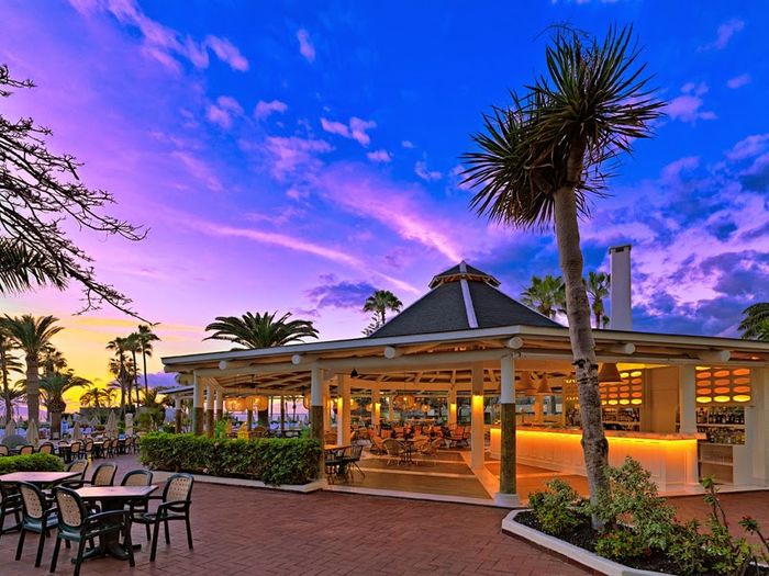 H10 Las Palmeras Hotel