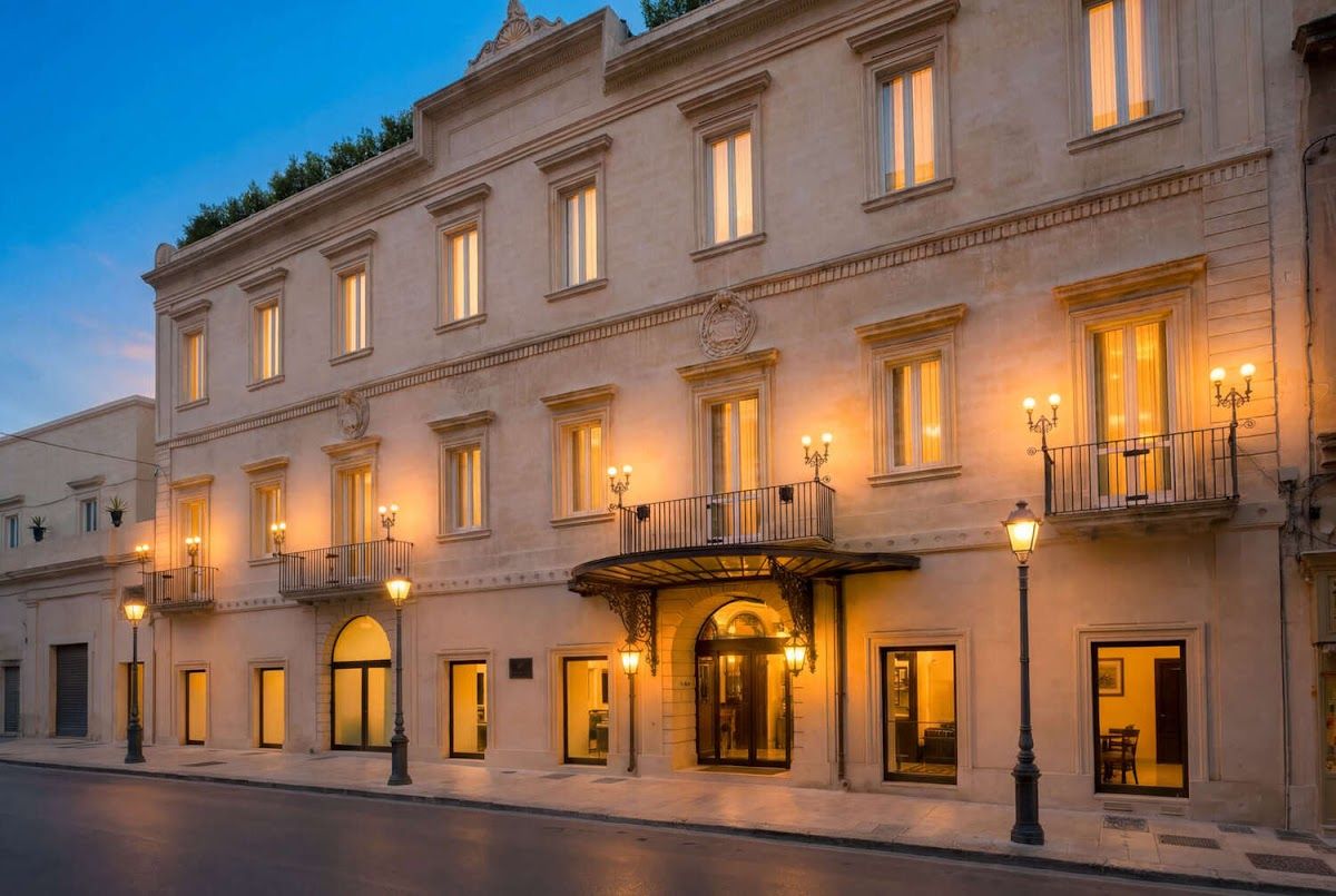 Tivoli Palazzo 1880 Lecce Hotel photo 1