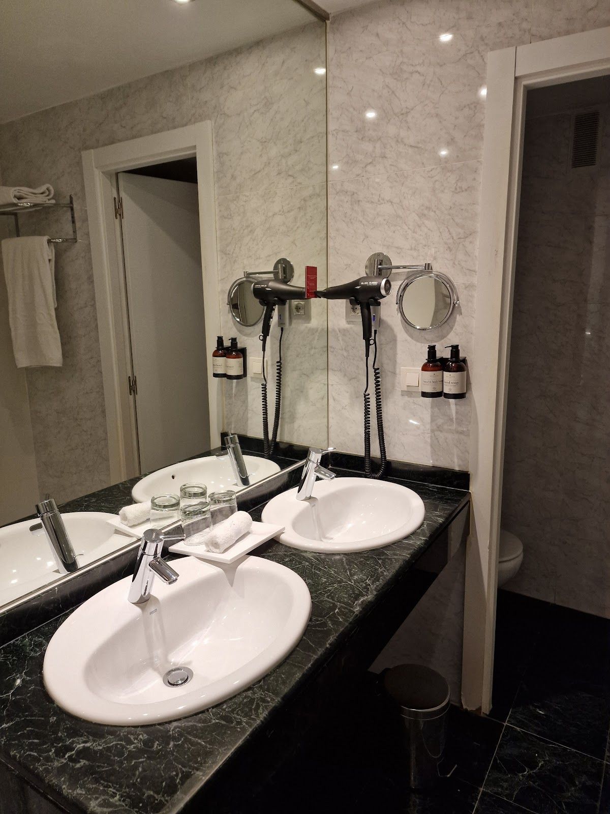 NH Collection Villa de Bilbao photo 3