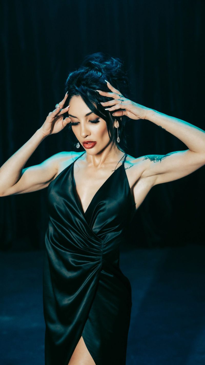 Sierra Blacc — press shot