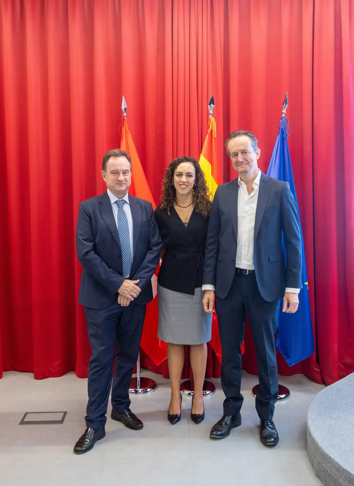 Alfonso Alcalá, Mabel González and Agustín Muñoz-Grandes at the SME Cybersecurity Congress