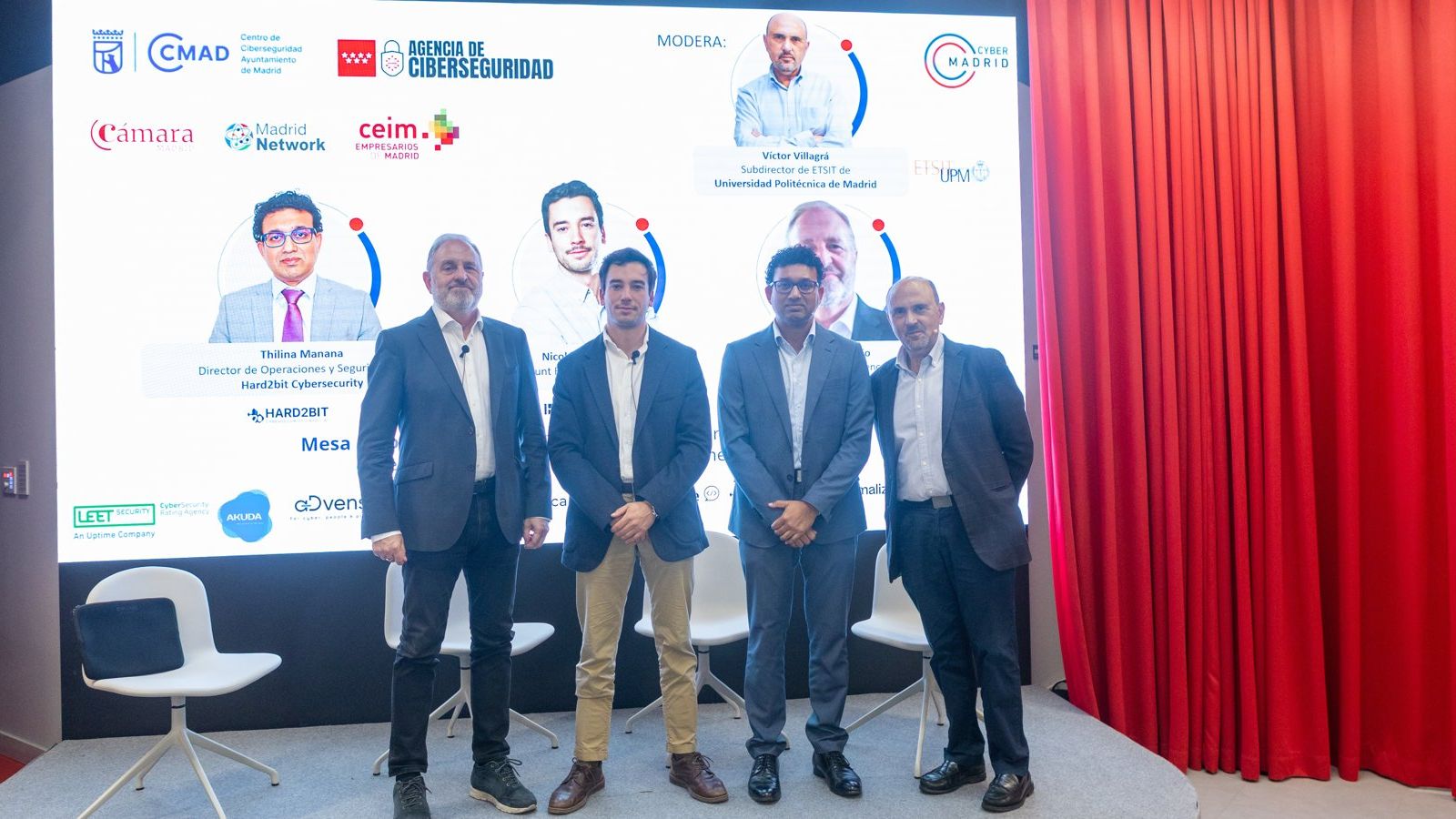 Round table speakers on stage at CyberMadrid's second SME Cybersecurity Congress