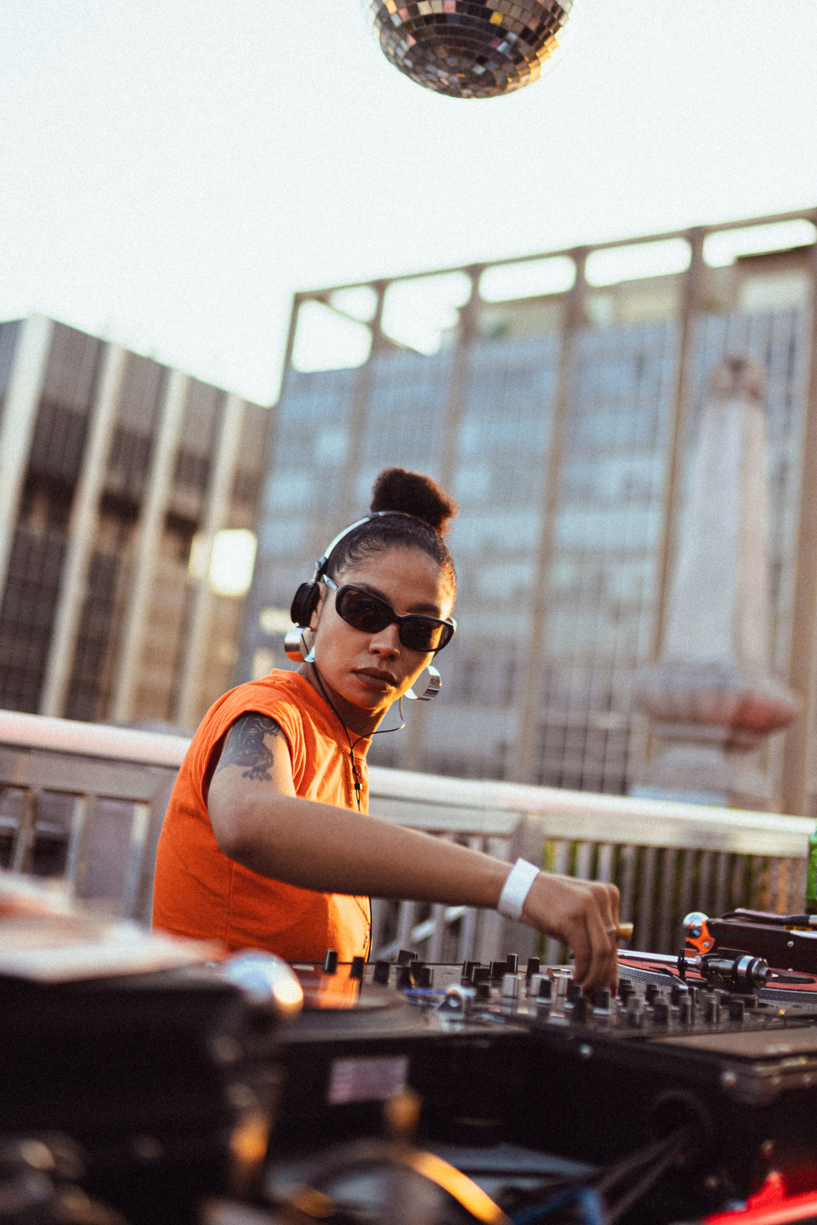 Tumba Fronteras: CHYMBA invites Carol Selecta