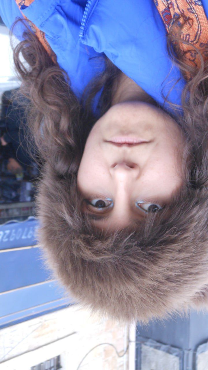 NOFUTURE PAULAH INVITES HERSELF