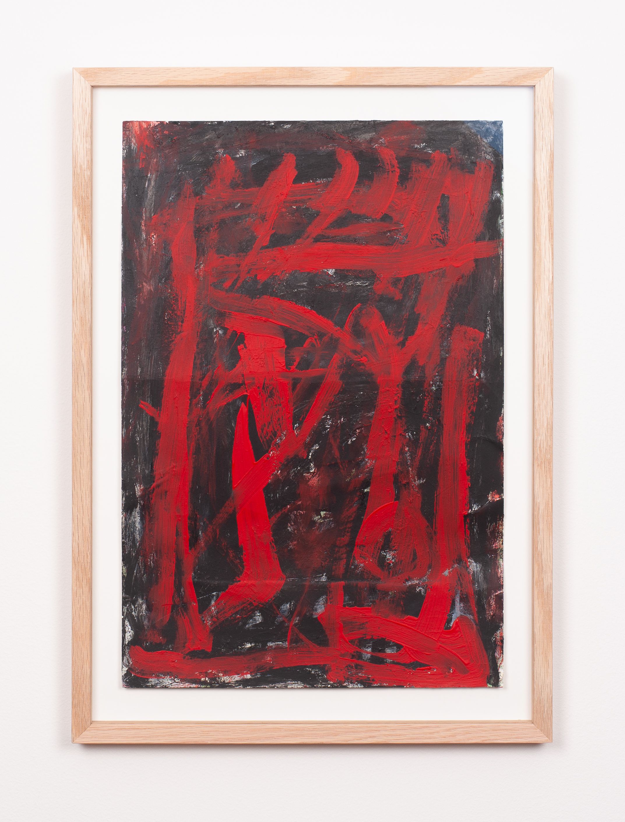 Abstrakt. Fritt malte strøk og former i rødt og sort. 