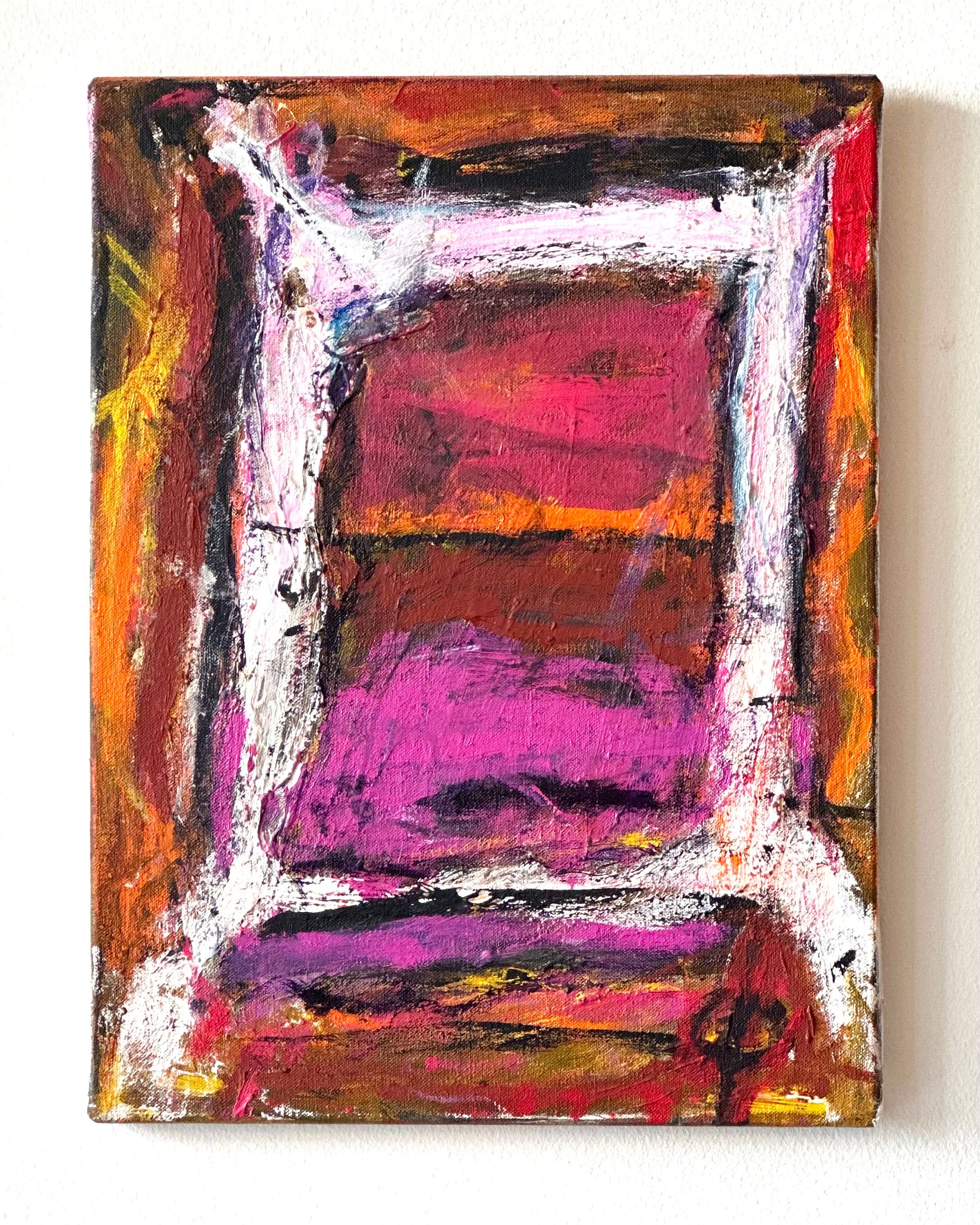 Abstrakt. Horisontale felt og linjer i rødt, rødbrunt, oransje, magenta og sort innrammet av et hvitt rektangel av hvitt med nyanser av blått – samt «armer» ut mot hvert hjørne. Utenfor rektangelet hovedsakelig røde/rødbrune og oransje linjer. 