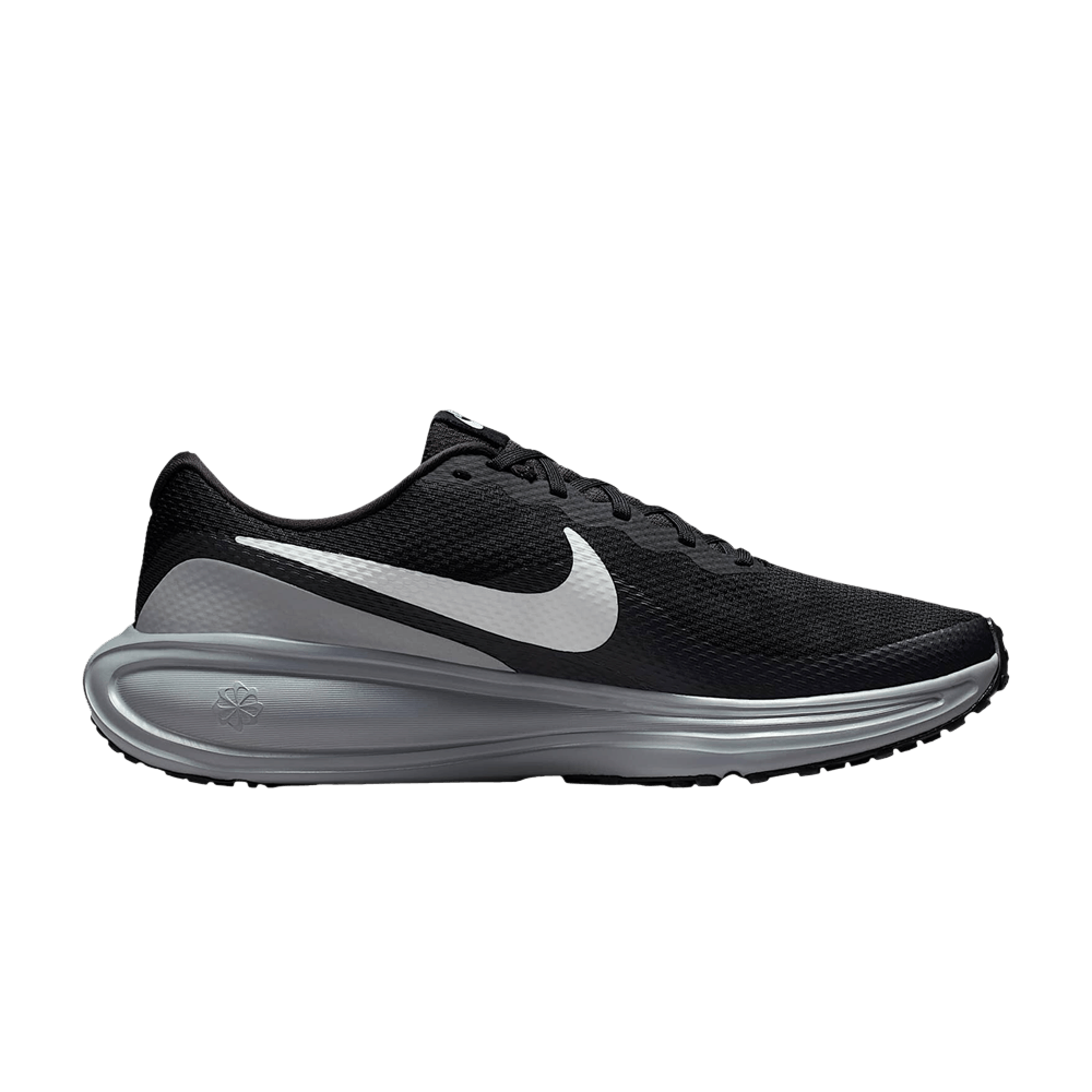 Nike Revolution 8