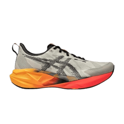 ASICS Novablast 5