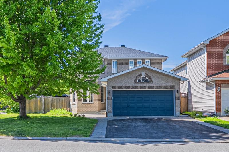 48 Woliston Crescent