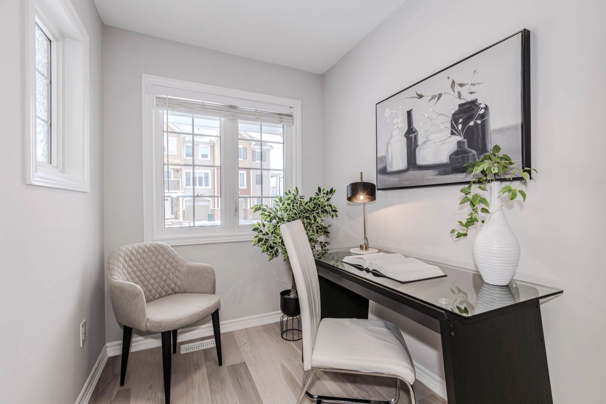 272 Brassy Minnow Crescent