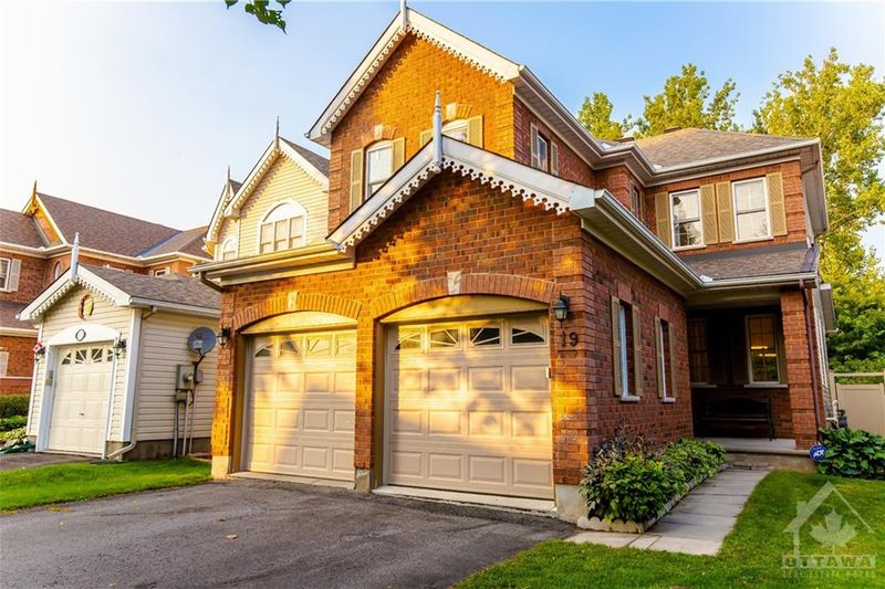 19 Hemlo Crescent