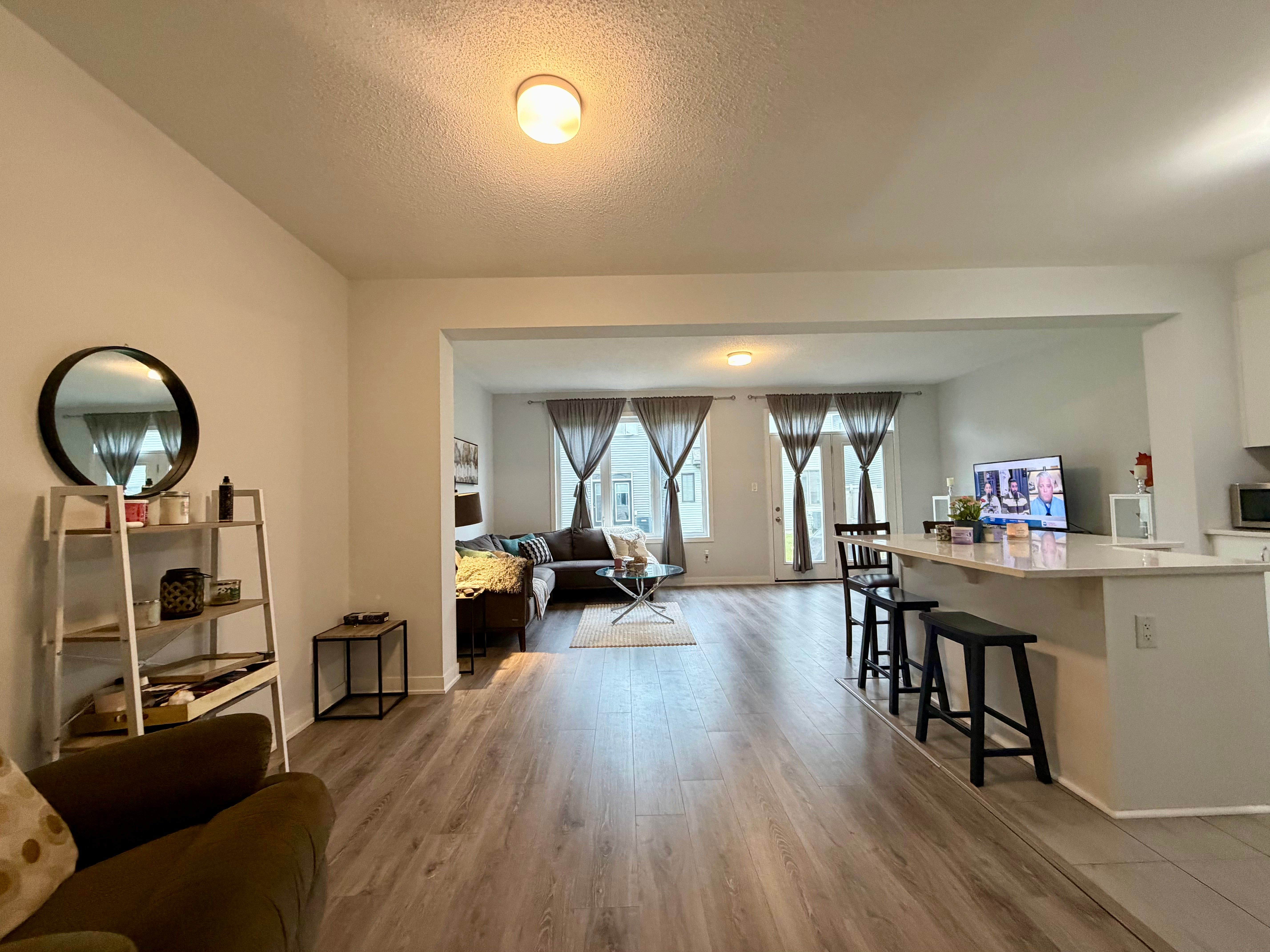 216 Billrian Crescent