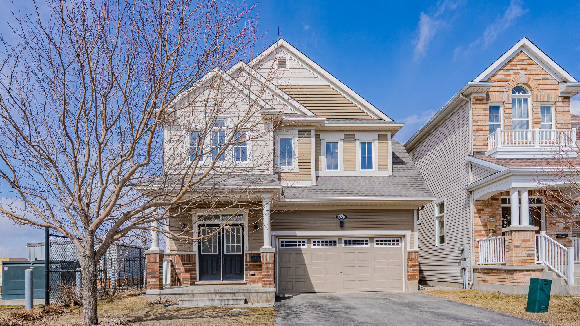 572 Dundonald Dr