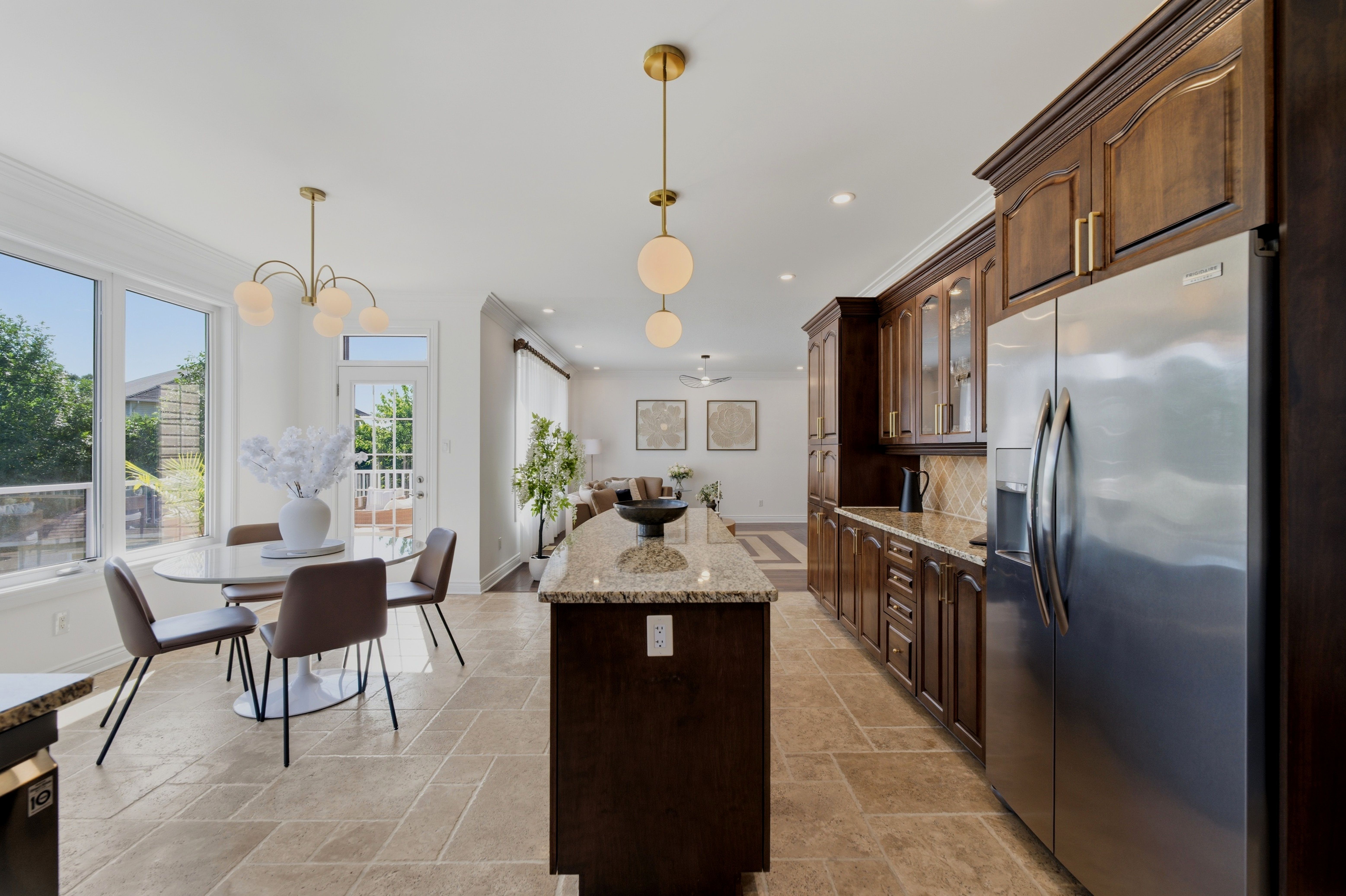 233 Marjan Crescent