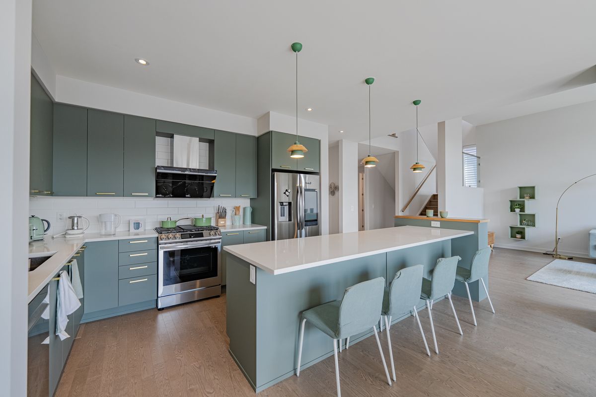 314 Shuttleworth Dr