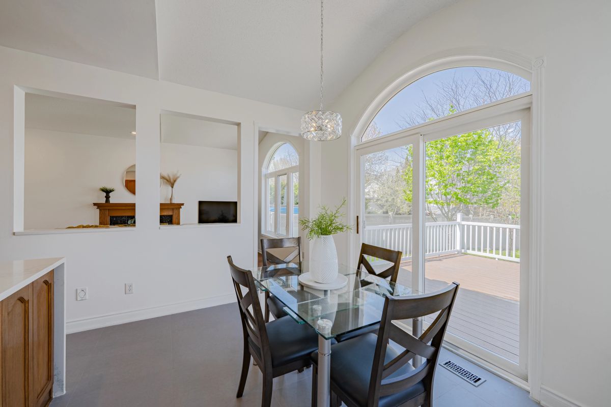 6 Cheltonia Way
