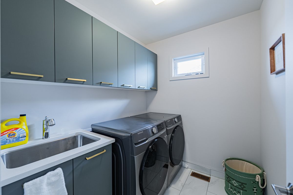 314 Shuttleworth Dr