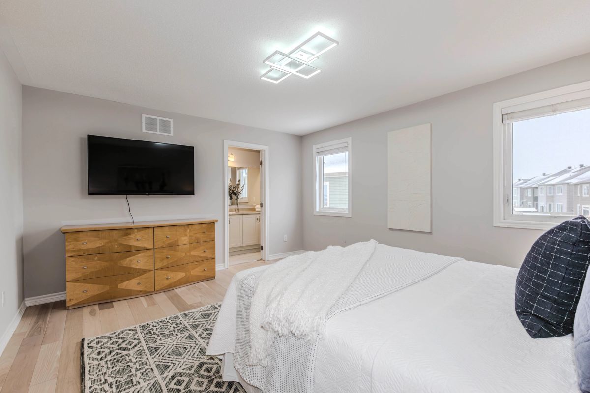 272 Brassy Minnow Crescent