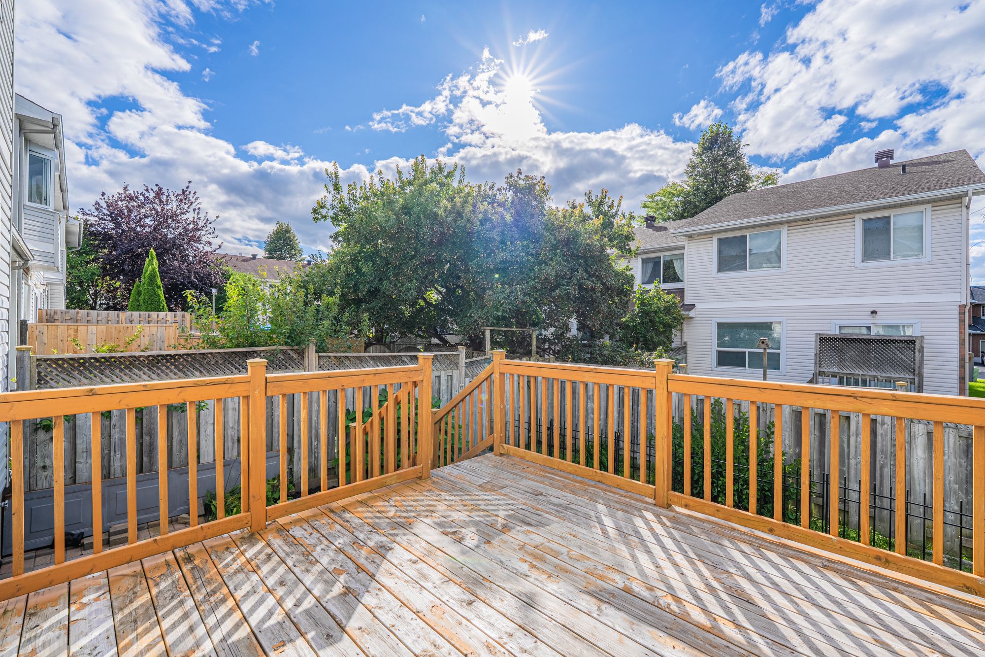 12 Angus Dr