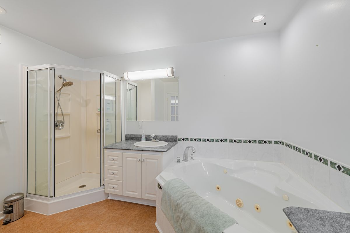 1545 Sherruby Way
