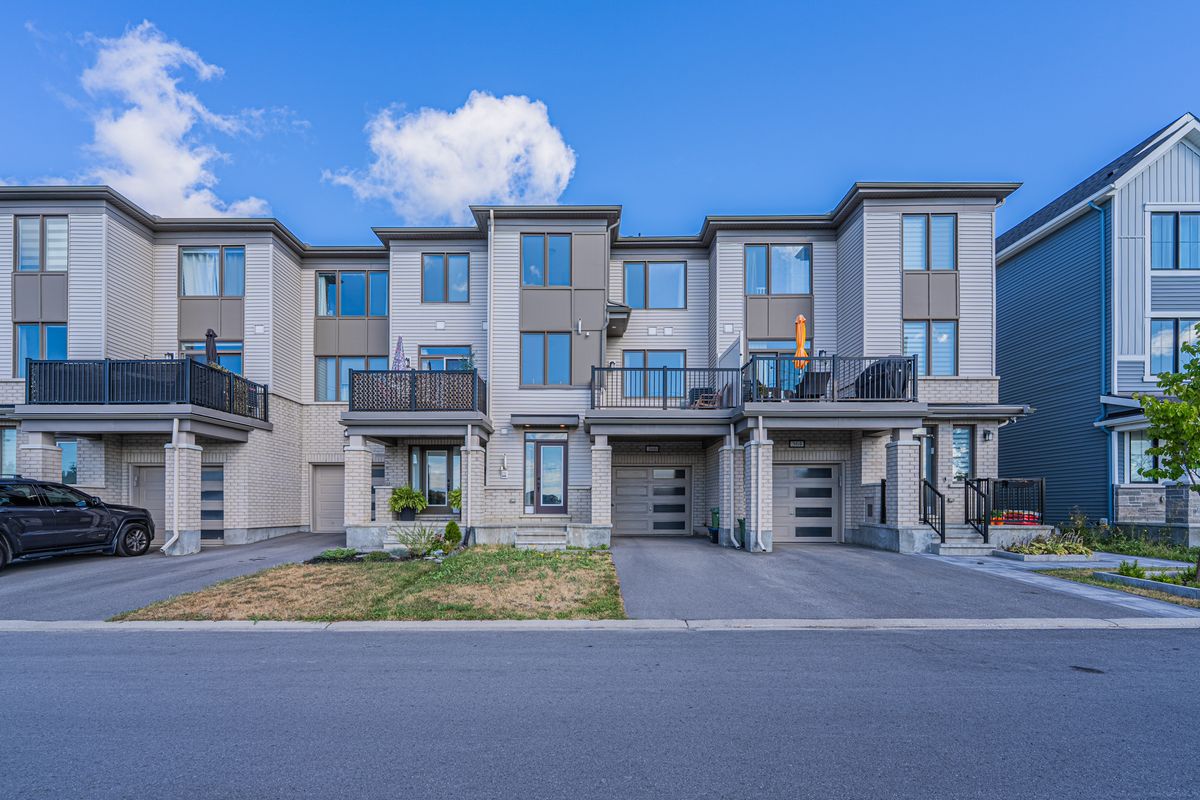 366 Aphelion Crescent