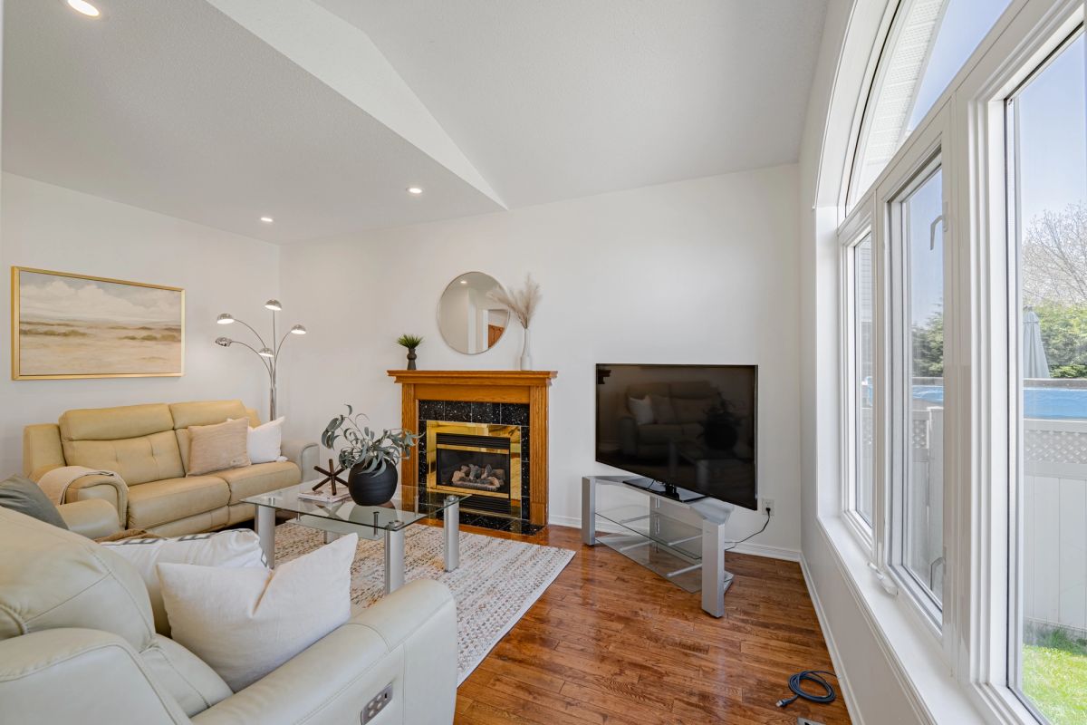 6 Cheltonia Way
