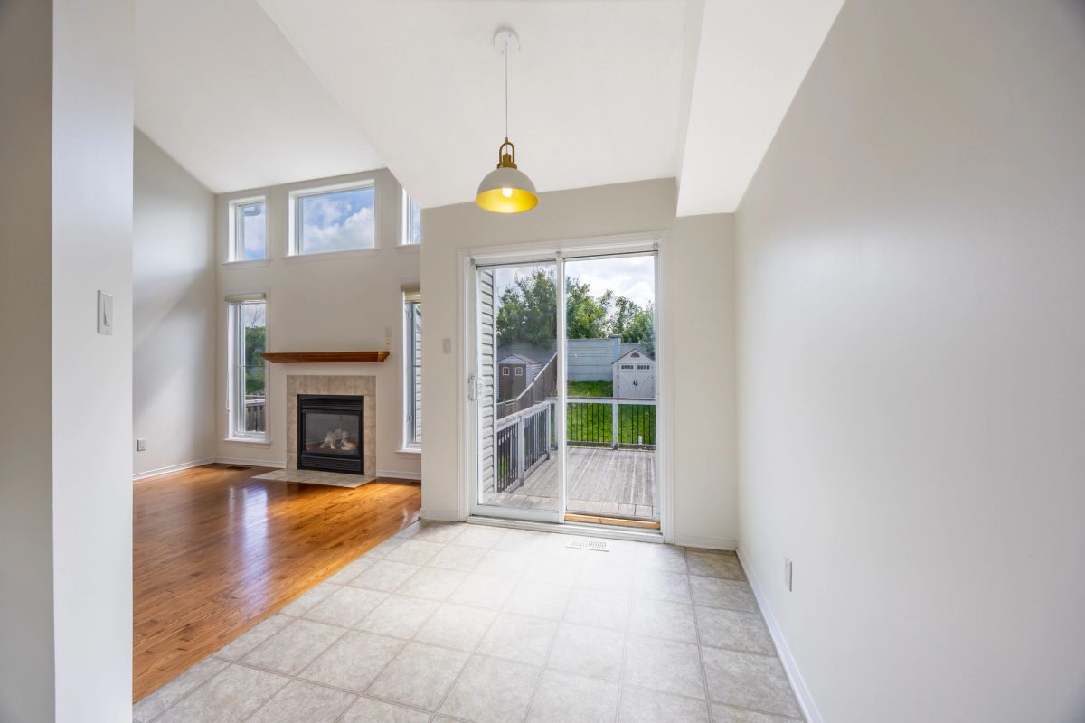 89 Gray Crescent
