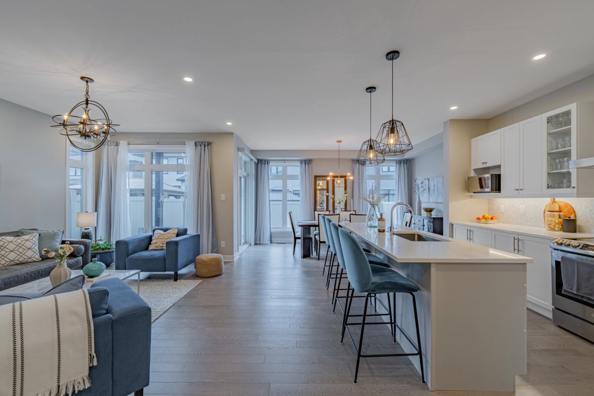 44 Thunderbolt Street