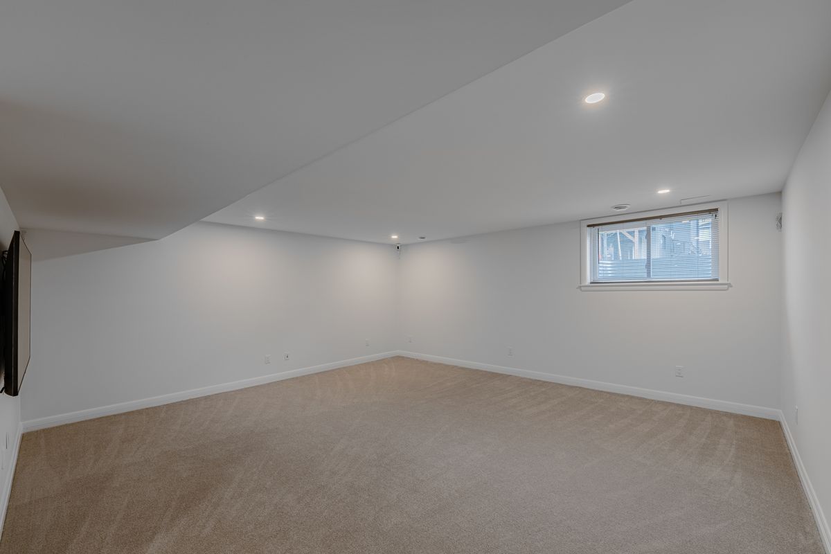 515 Hitzlay Terrace