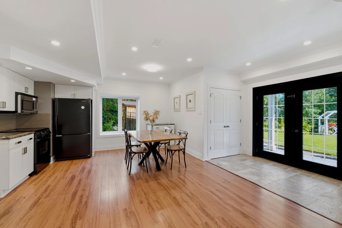 233 Marjan Crescent