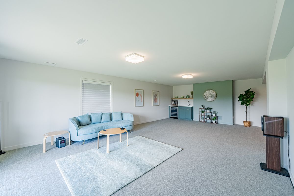 314 Shuttleworth Dr