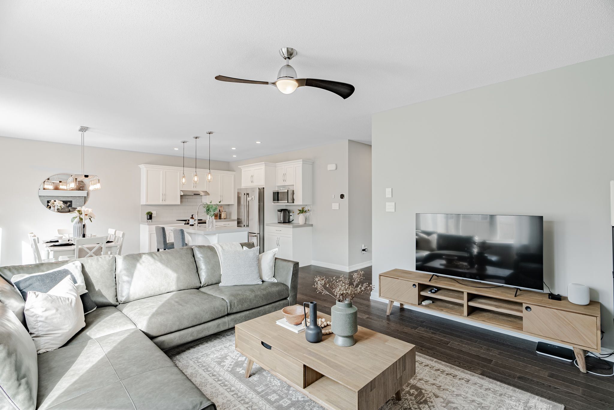 399 Andalusian Crescent