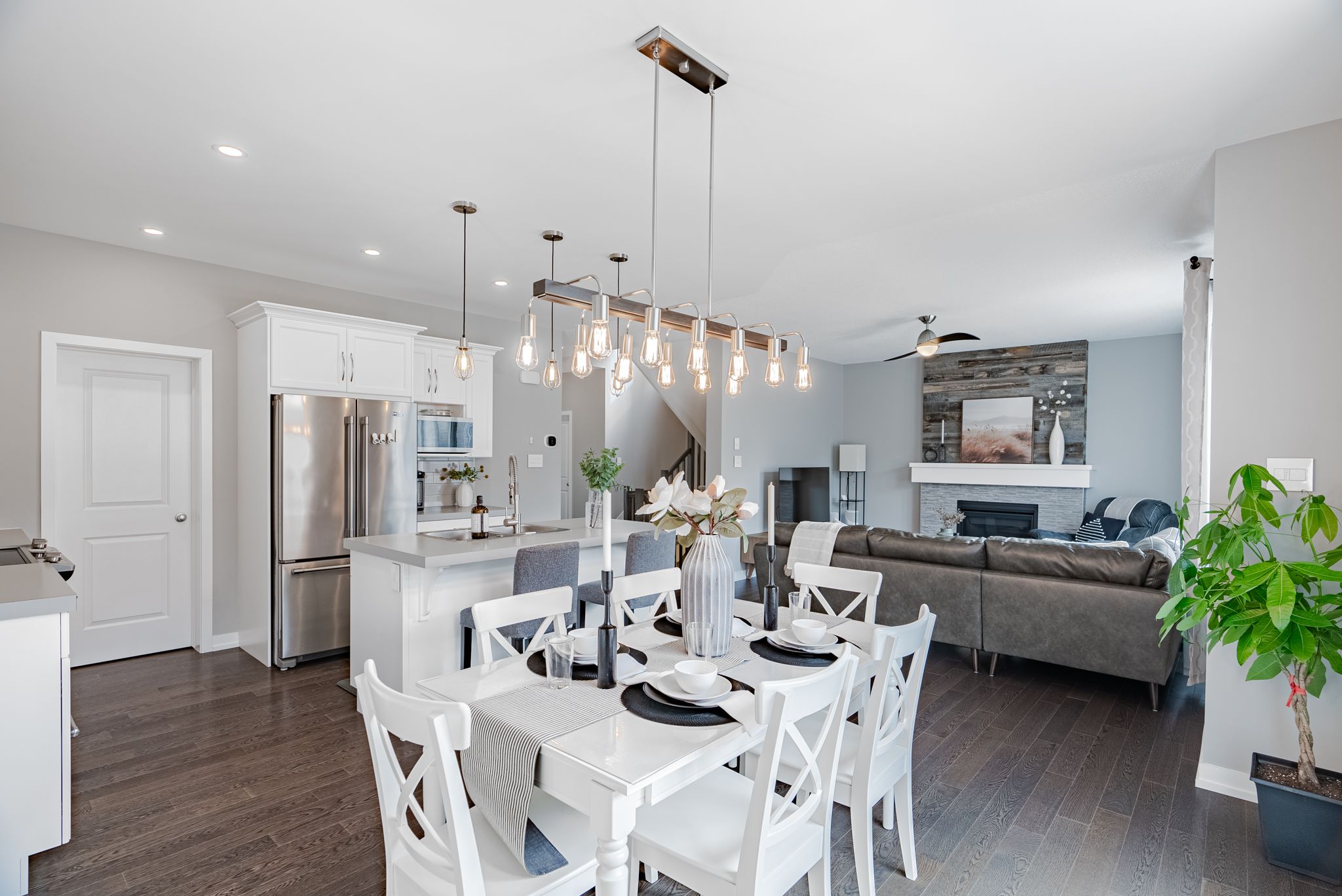 399 Andalusian Crescent