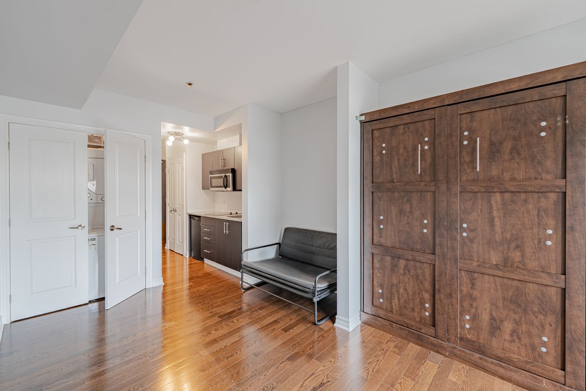429 Kent Street – Unit 210