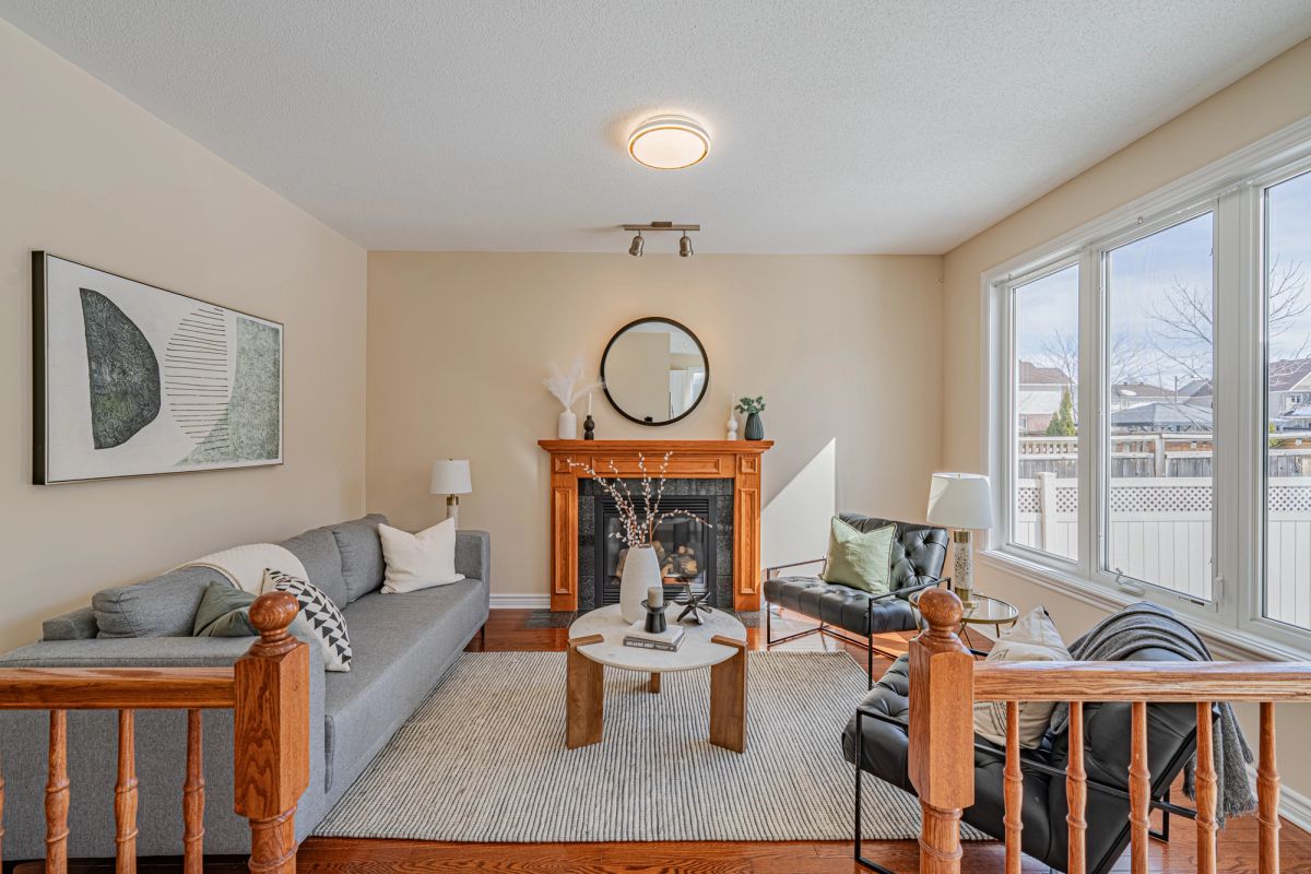 302 Laughlin Circle